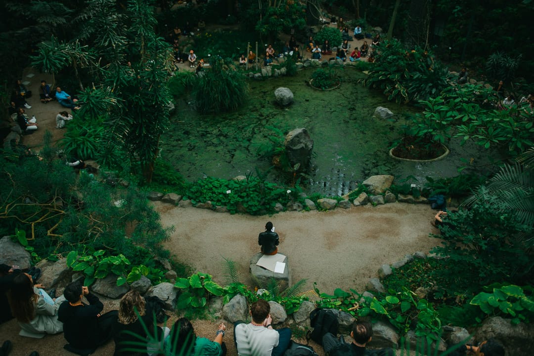 Monika Jiang delivering one of her immersive meditative experiences, this one at Future Days in Lisbon.