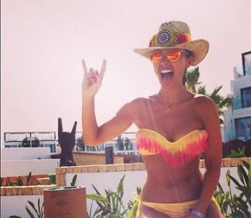 paula-echevarria-despidiendose-de-ibiza-instagram