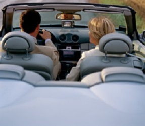 pareja_coche