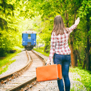 adios-salida-del-tren-en-el-fondo