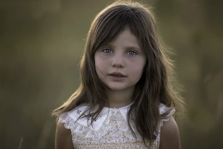 UNA NIÑA Y UN EXBOXEADOR (RELATO NEGRO)