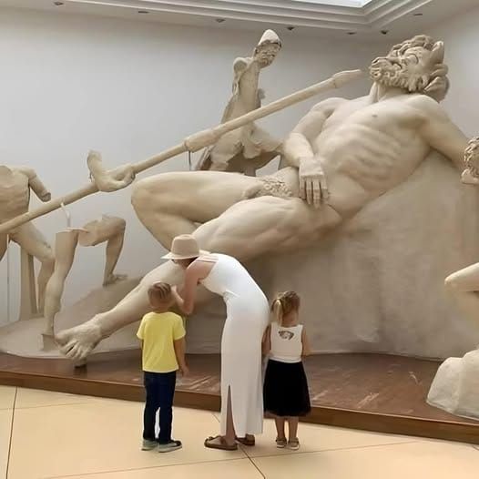 ARTE ROMANO Y MITOLOGÍA