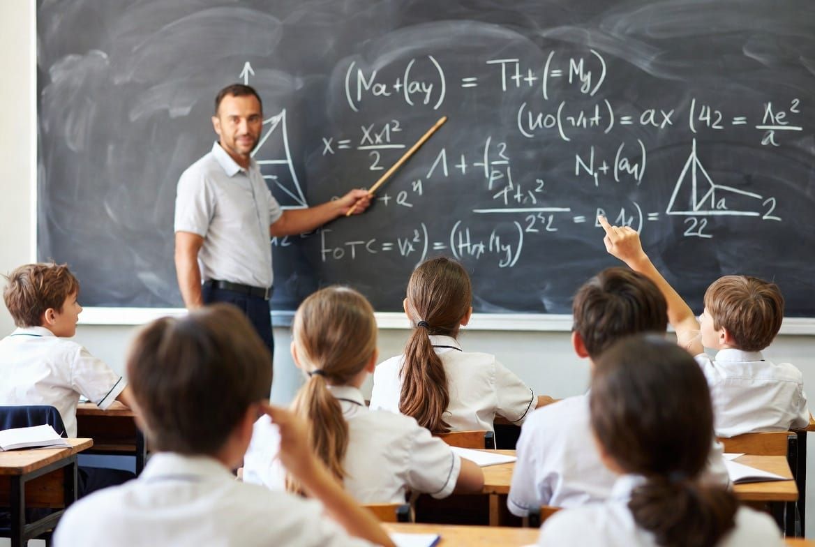 CIPRIANO LAGUNAS ODIABA LAS MATEMÁTICAS (RELATO)