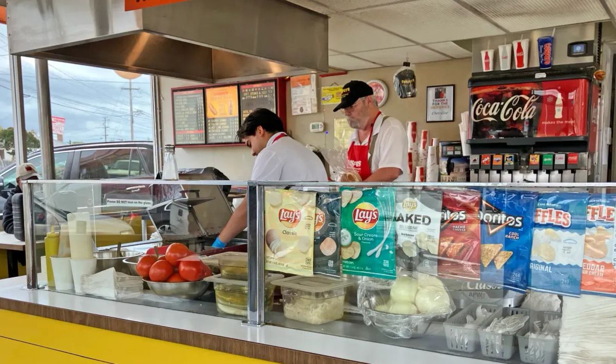 Casper's Famous Hot Dogs get new name, familiar face