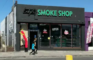 Code enforcement targets unpermitted smoke shops amid citywide moratorium
