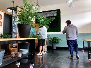 On the Richmond Burger Trail: Macdonald Avenue's 2207