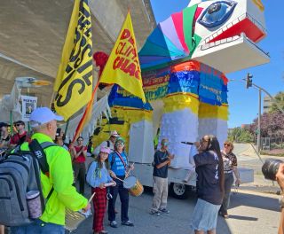 Richmond marchers haul giant Trojan horse to Chevron's gates on Anti-Chevron Day