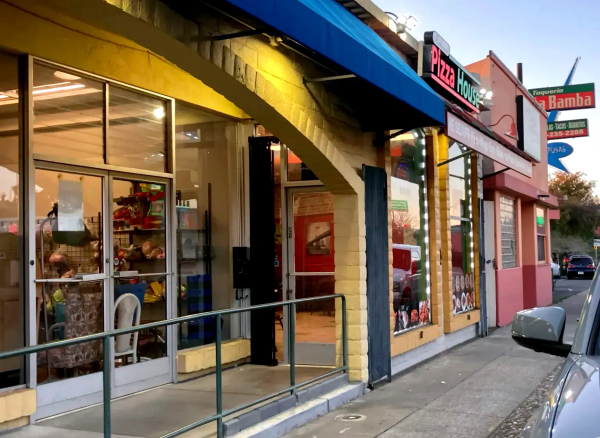 On the Richmond Pizza Trail: San Pablo Avenue’s Richmond Pizza House