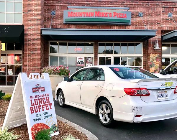 On the Richmond Pizza Trail: a slice of Mountain Mike’s Pizza