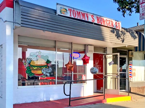 New smash burger spot opens on San Pablo Avenue