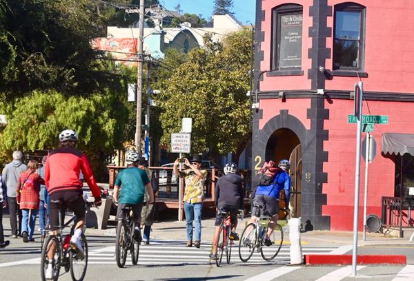 Bike lanes on Railroad Avenue could cost Point Richmond up to 56 parking spaces