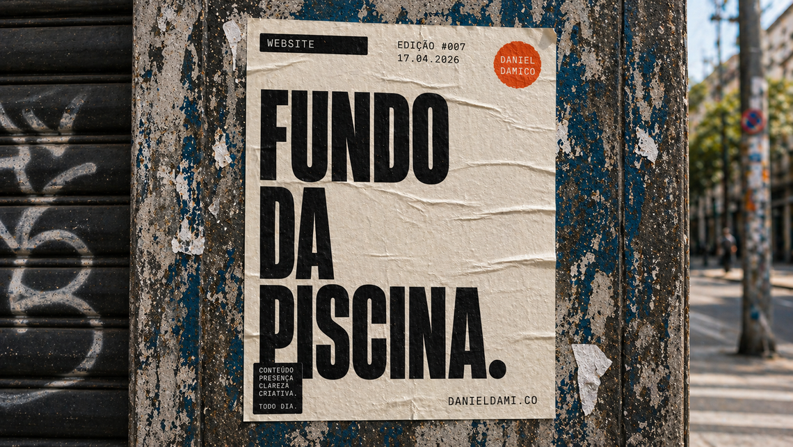 007 — O fundo da piscina