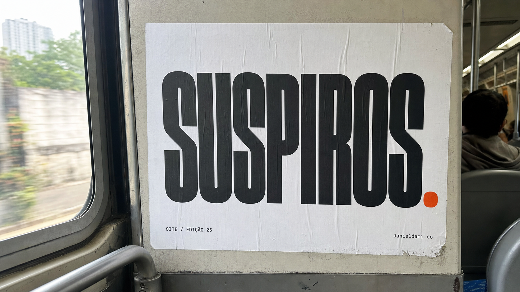 025 — Suspiros
