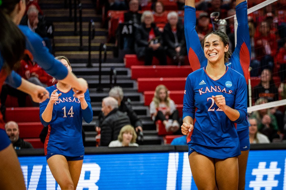 Camryn Turner earns preseason volleyball honor