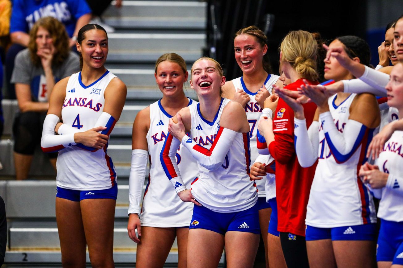 Photo Gallery: 14th-ranked Jayhawks sweep WVU for 3rd straight victory