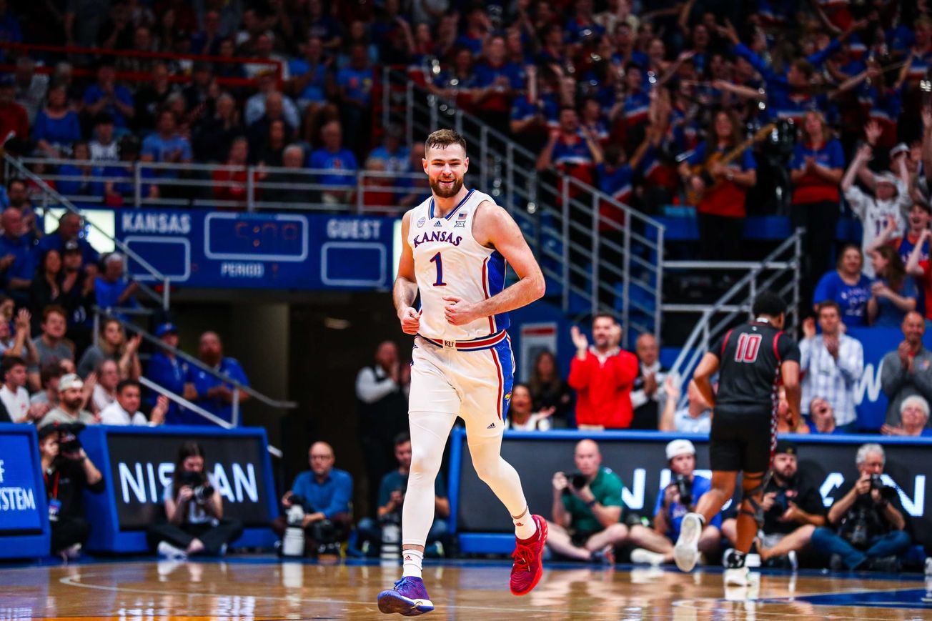 A look at Kansas basketball's latest 2,000-point scorer & what's next
