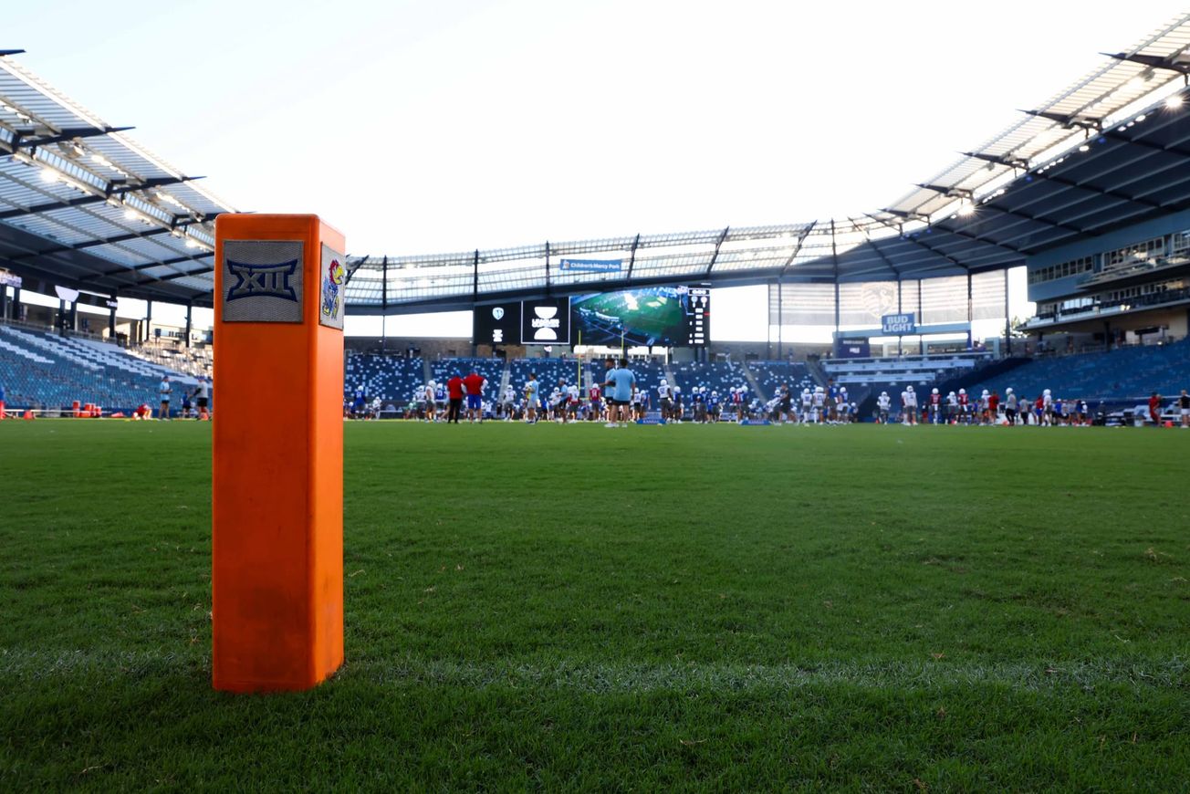 Photo Gallery: Jayhawks host first practice at Children's Mercy Park
