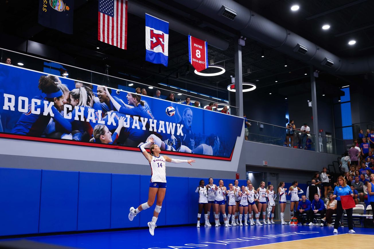 Photo Gallery: Jayhawks sweep Shockers in home opener