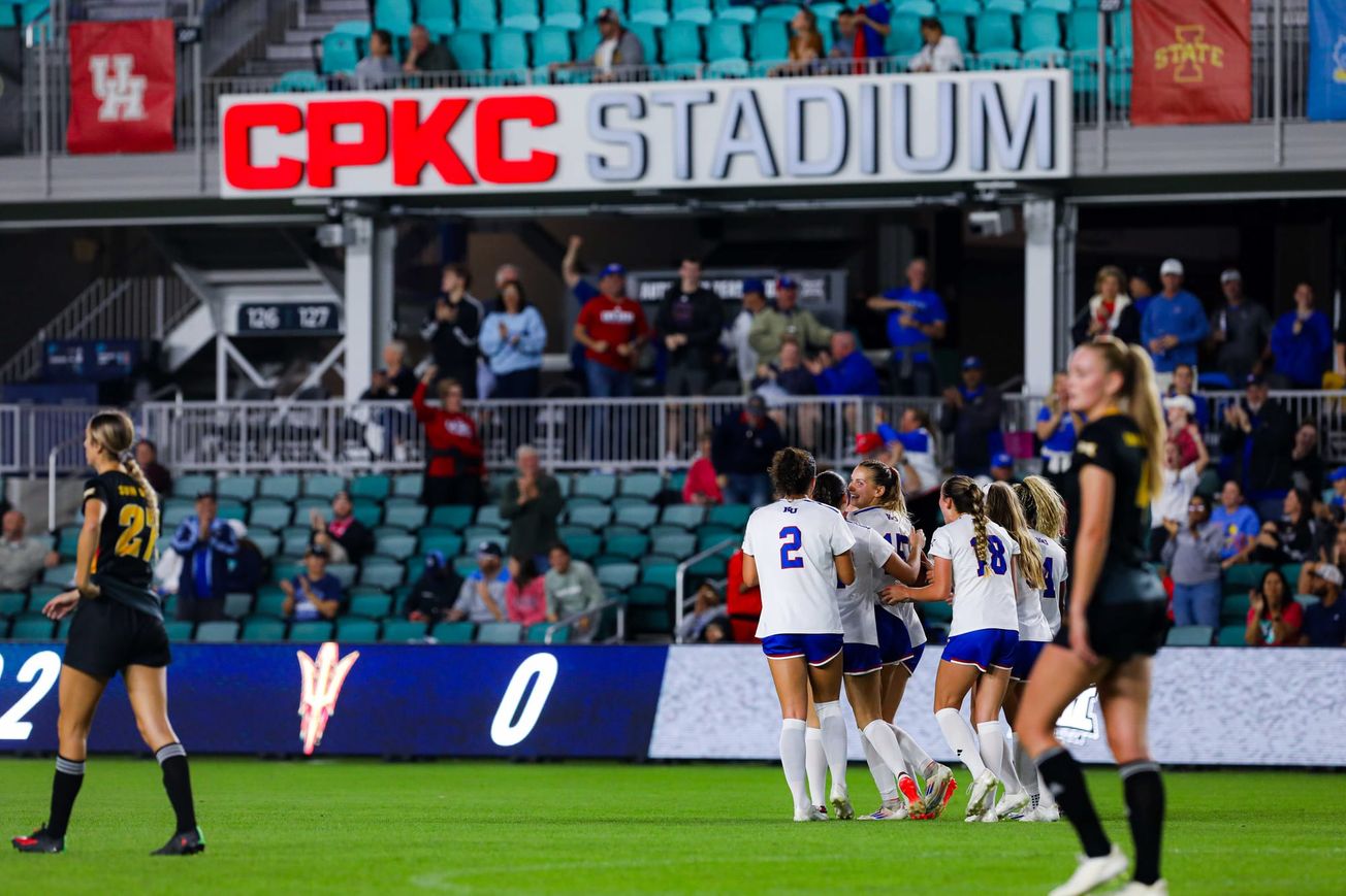 Photo Gallery: 6th-seeded Jayhawks advance to Big 12 quarterfinals