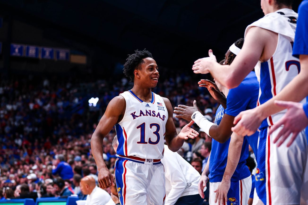 Injured guard Elmarko Jackson just happy to be around the guys again