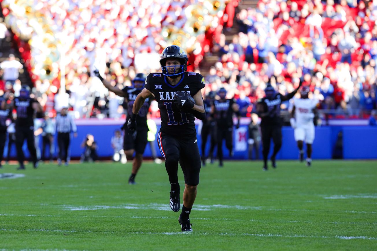 Moments That Popped: KU 45, No. 17 Iowa State 36