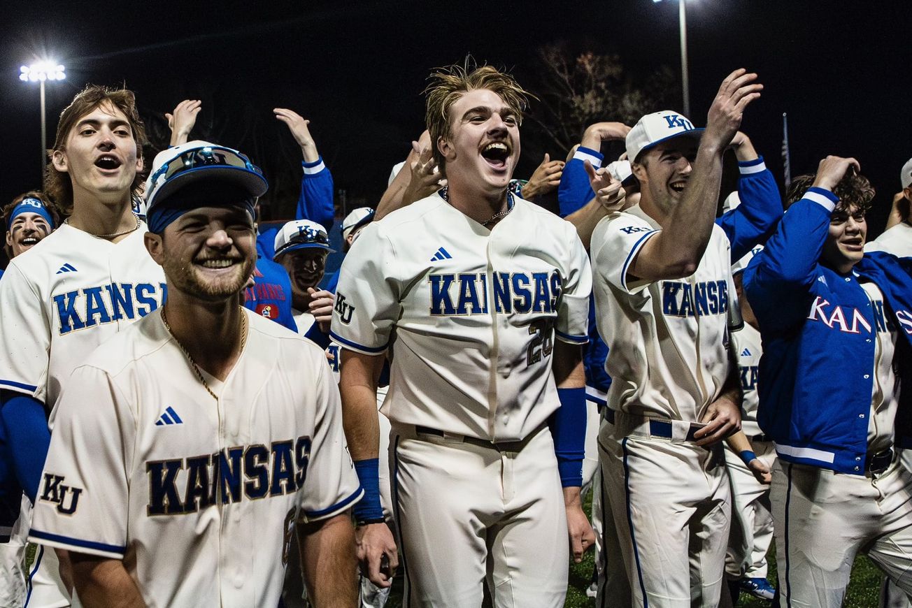 Jayhawks open home slate by showing off what confidence can do