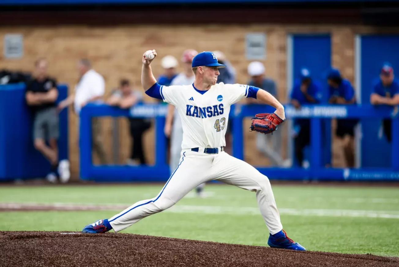 KU's Cook goes toe-to-toe with likely future 1st-round pick in 5-3 victory