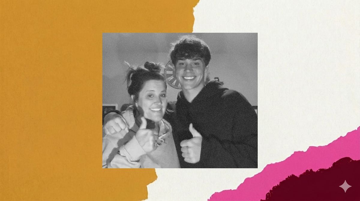 Noah Beck and his mom, Amy, pose in a TikTok video posted in 2020. 