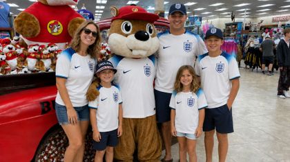 The Most Charming Thing Online: World Cup Fans Discover the Magic of Ranch Dip, Waffle House and Walmart