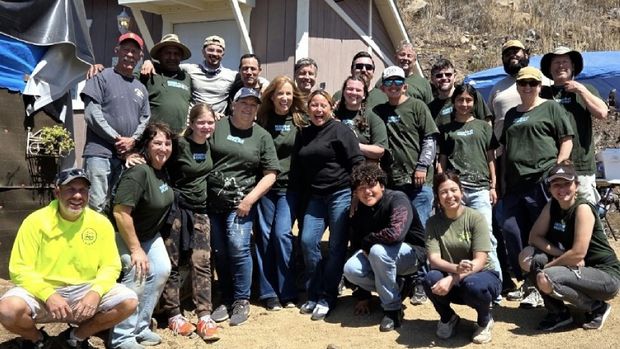 Simi Valley Church Builds Home For Single Mom in One Weekend: Forty-Eight Hours To Change a Life