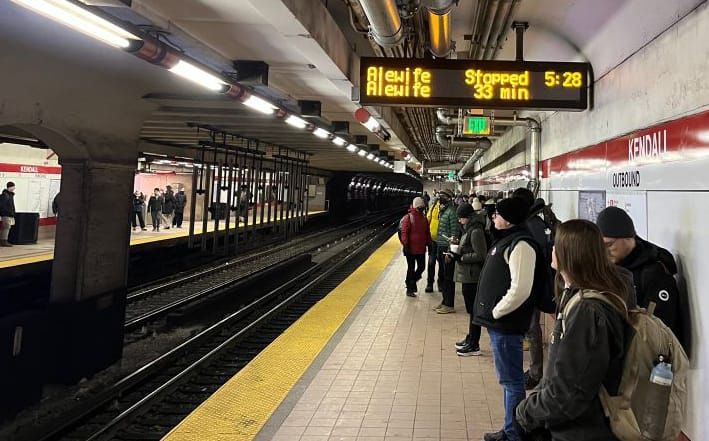 22 years for Children's doc on child-porn charges; Andrew Square to get new late-night pizza option