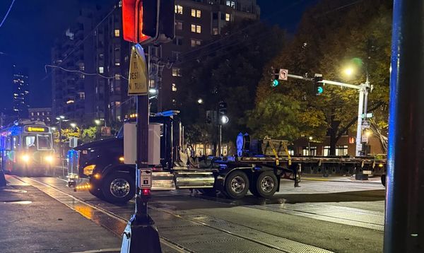 Oldest pizza place in Hyde Park shuts down; yes, the Papa Gino's