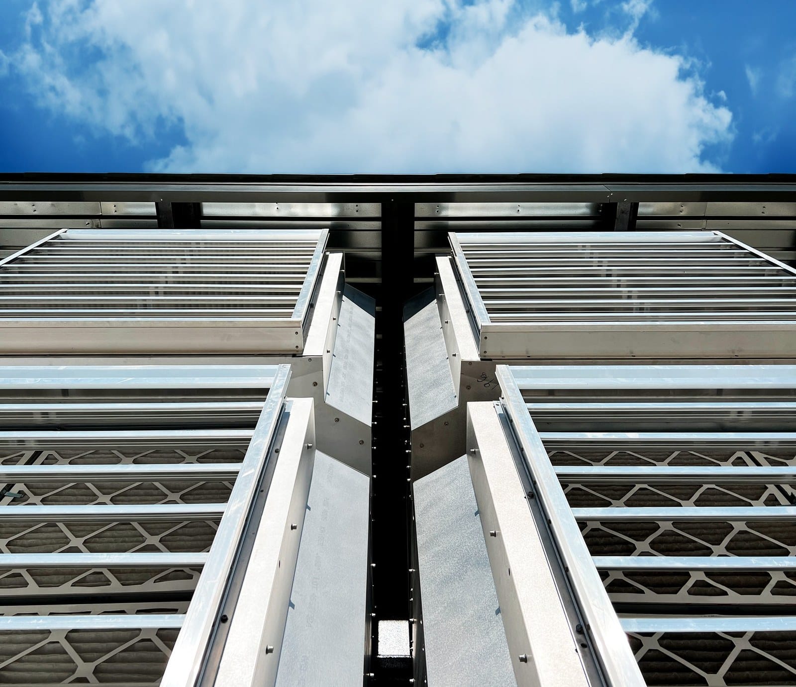 CarbonCapture Inc. Leo Series modular direct air capture units deployed in the field