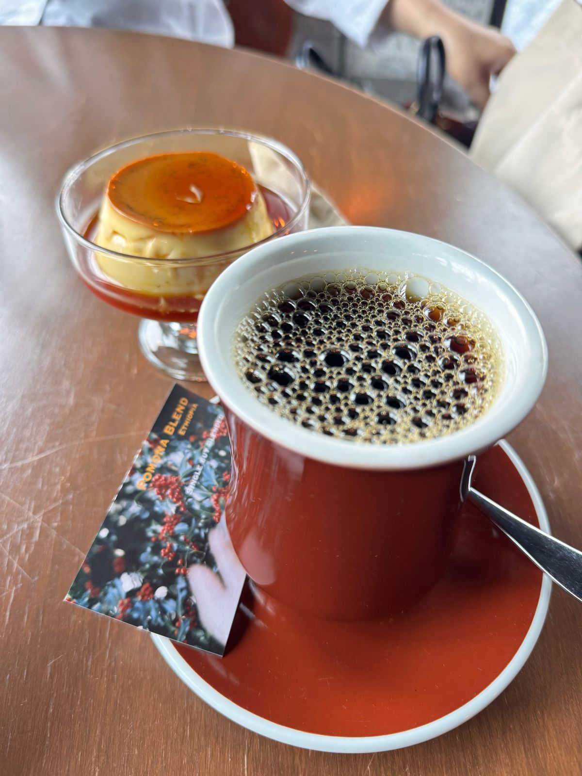 사계리 코데인커피로스터스 — 재즈가 흐르는 드립 커피 한 잔