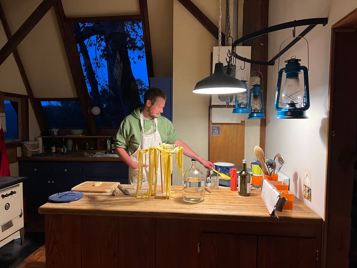 Rollercoaster pasta making