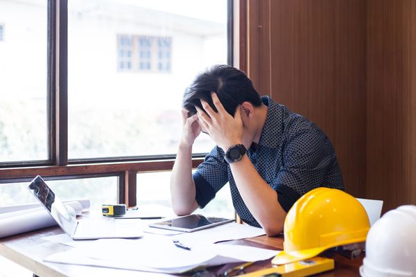 Contractors Under Scrutiny for Failing to Notify Government of Changes, Impacts, and Delays