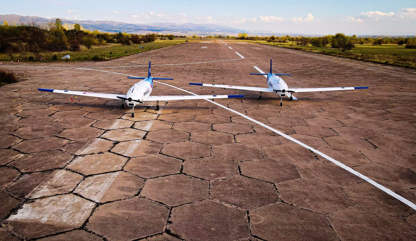 07-dronamics-cargo-drones.jpg