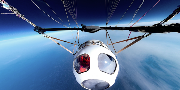 Photo of Iwaya Giken (岩谷技研) crewed stratospheric balloon test. Source: Iwaya Giken