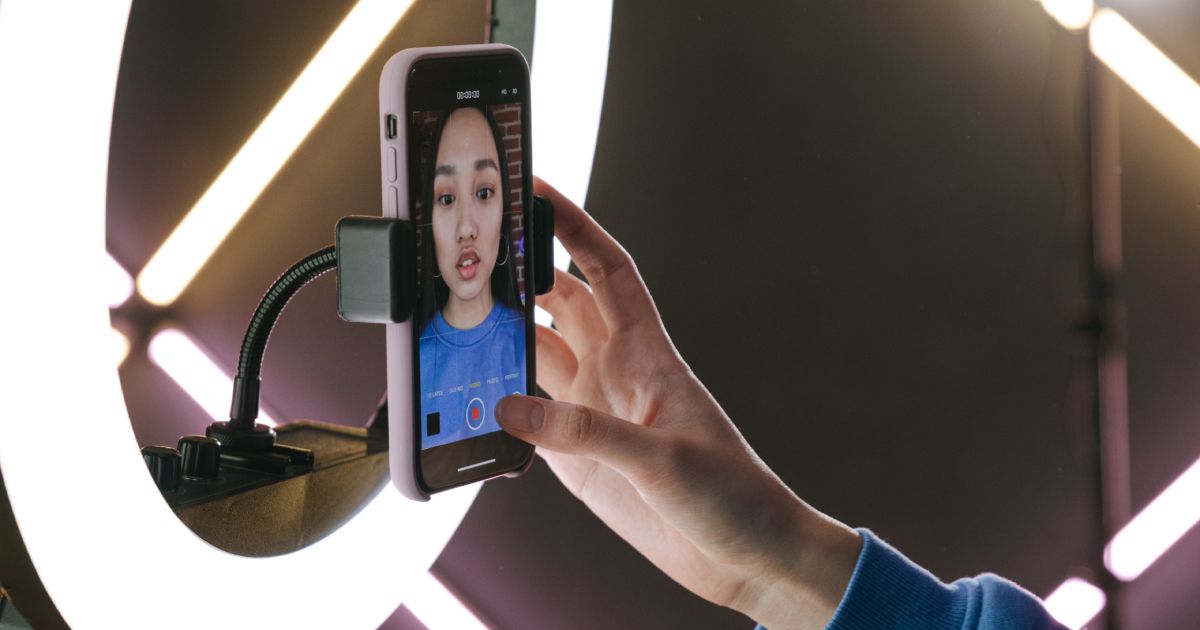 Cosmico - Leverage Influencer Marketing