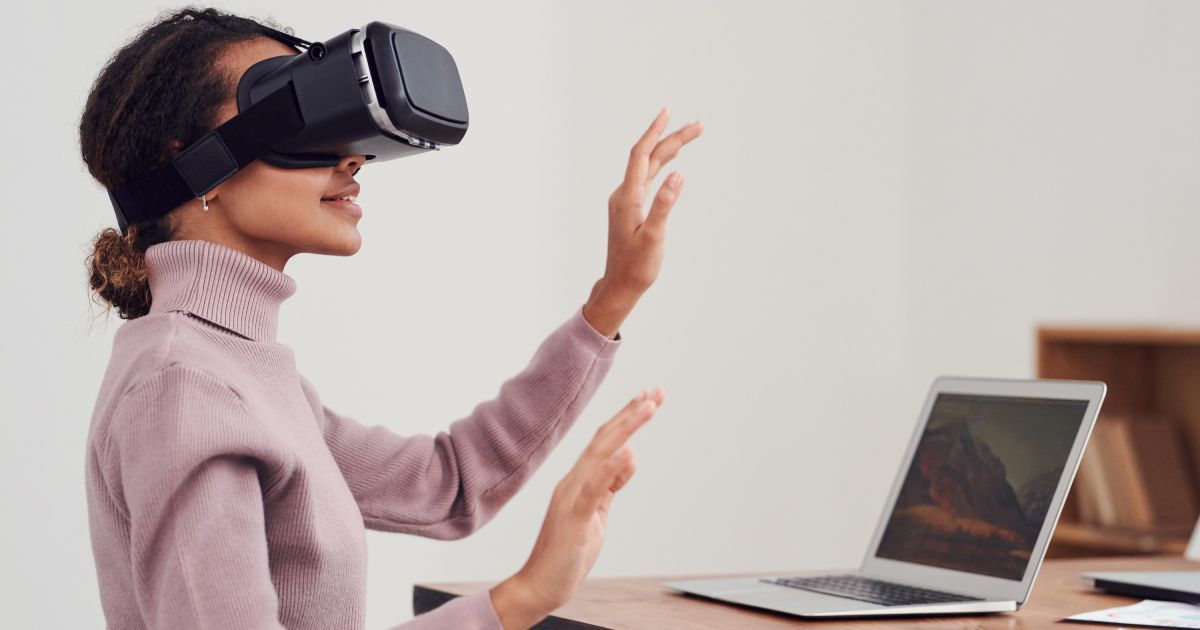 Cosmico - Virtual Reality (VR) and Augmented Reality (AR) in Medical Education and Therapy