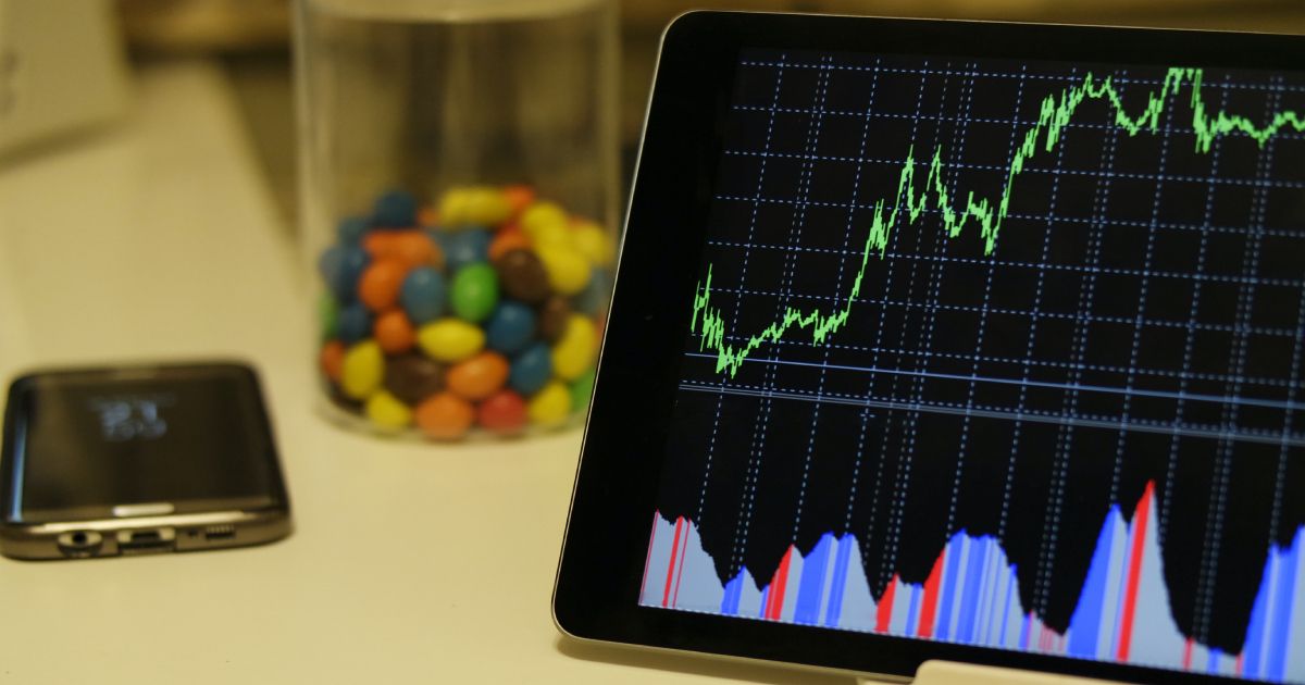 Cosmico - Data Analytics and AI in Asset Management