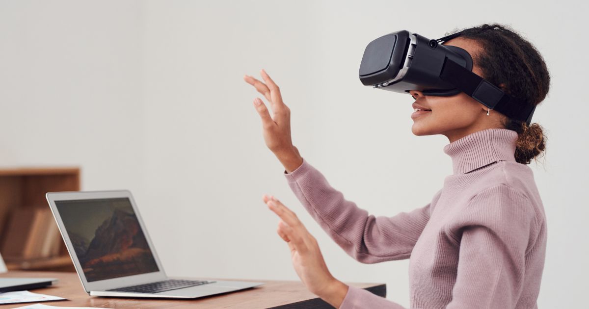 Cosmico - Virtual Reality (VR) and Augmented Reality (AR) in Home Tours