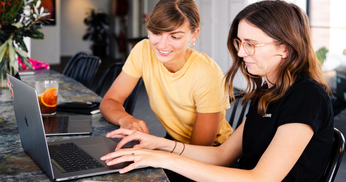 Cosmico - WordPress vs Webflow - Choosing the Right Platform