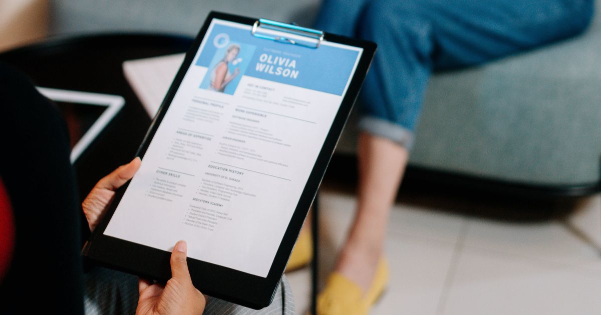 Cosmico - Hiring Employees - Screen Resumes and Applications