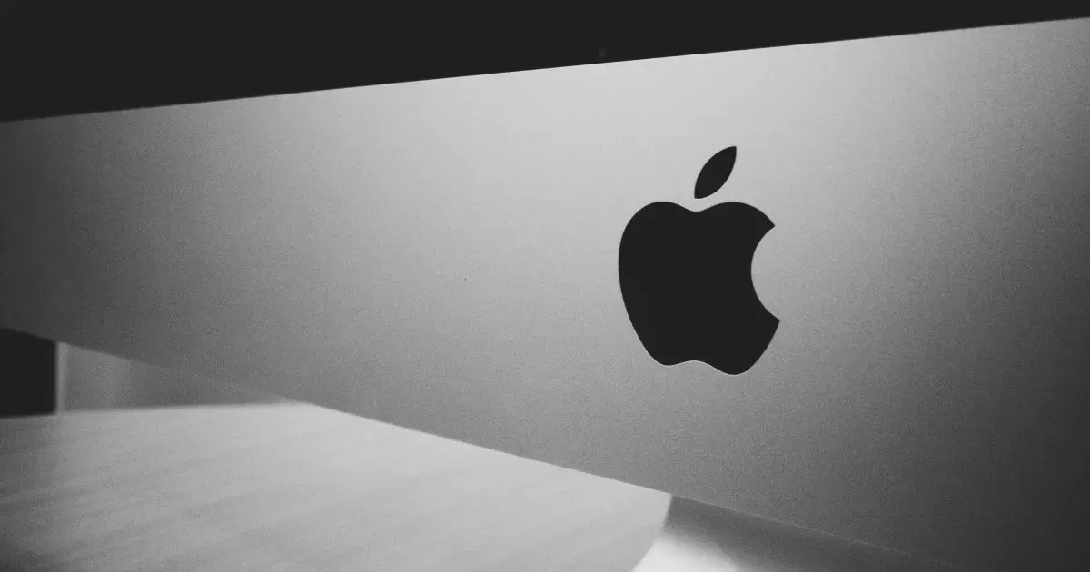 Cosmico - Apple Sales Rise 6% as AI Boosts Recovery