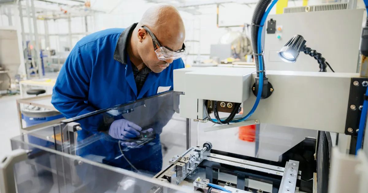 Cosmico - Apple invests $500M to U.S. rare earth recycler MP Materials