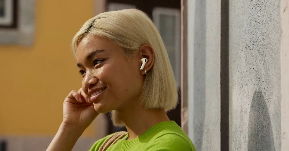 Cosmico - AirPods Pro 3 debut at $249 with heart-rate sensing and live translation