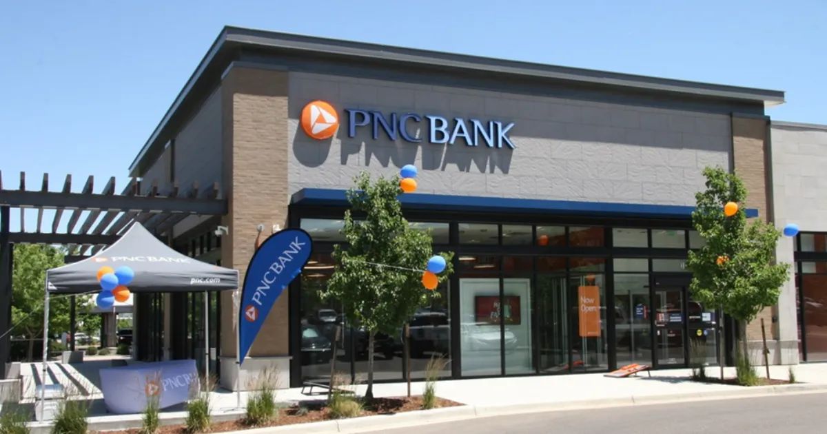 Cosmico - PNC acquires Colorado’s FirstBank in a $4.1 billion deal