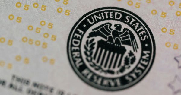 Cosmico - 3 Reasons Why the Fed is Delaying Rate Cuts