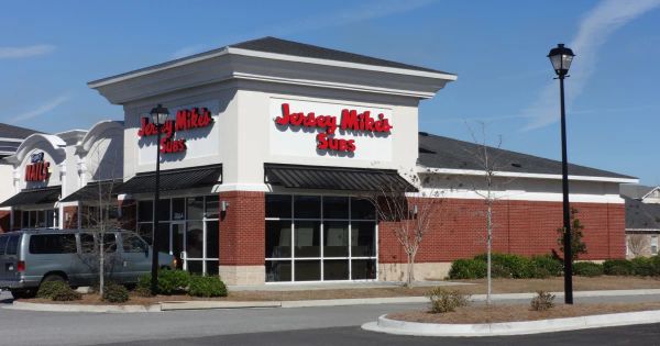 Cosmico - Blackstone Acquires Jersey Mike's